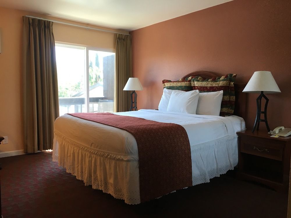 The Lemon Tree Hotel Anaheim Exterior foto