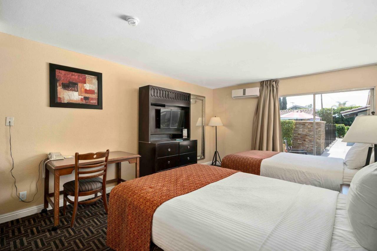The Lemon Tree Hotel Anaheim Exterior foto