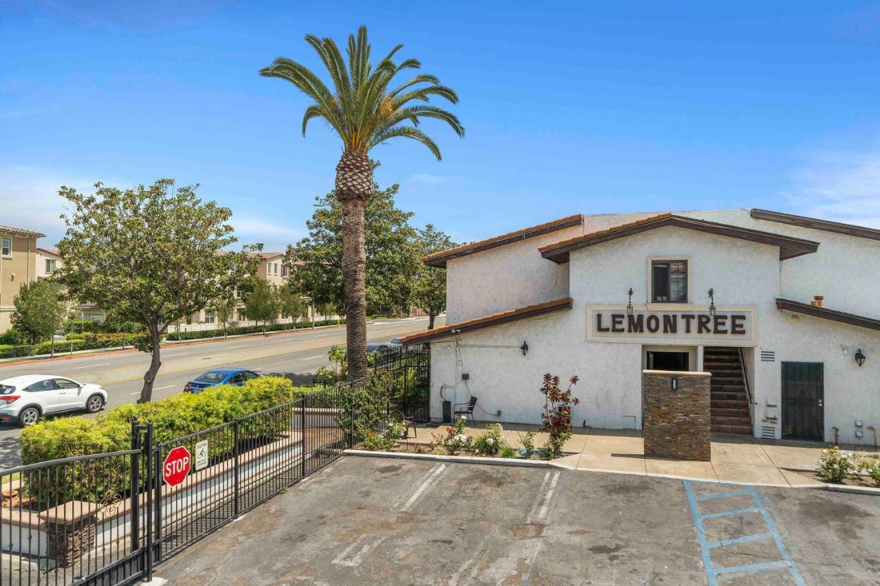 The Lemon Tree Hotel Anaheim Exterior foto