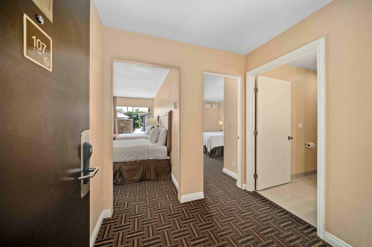 The Lemon Tree Hotel Anaheim Exterior foto